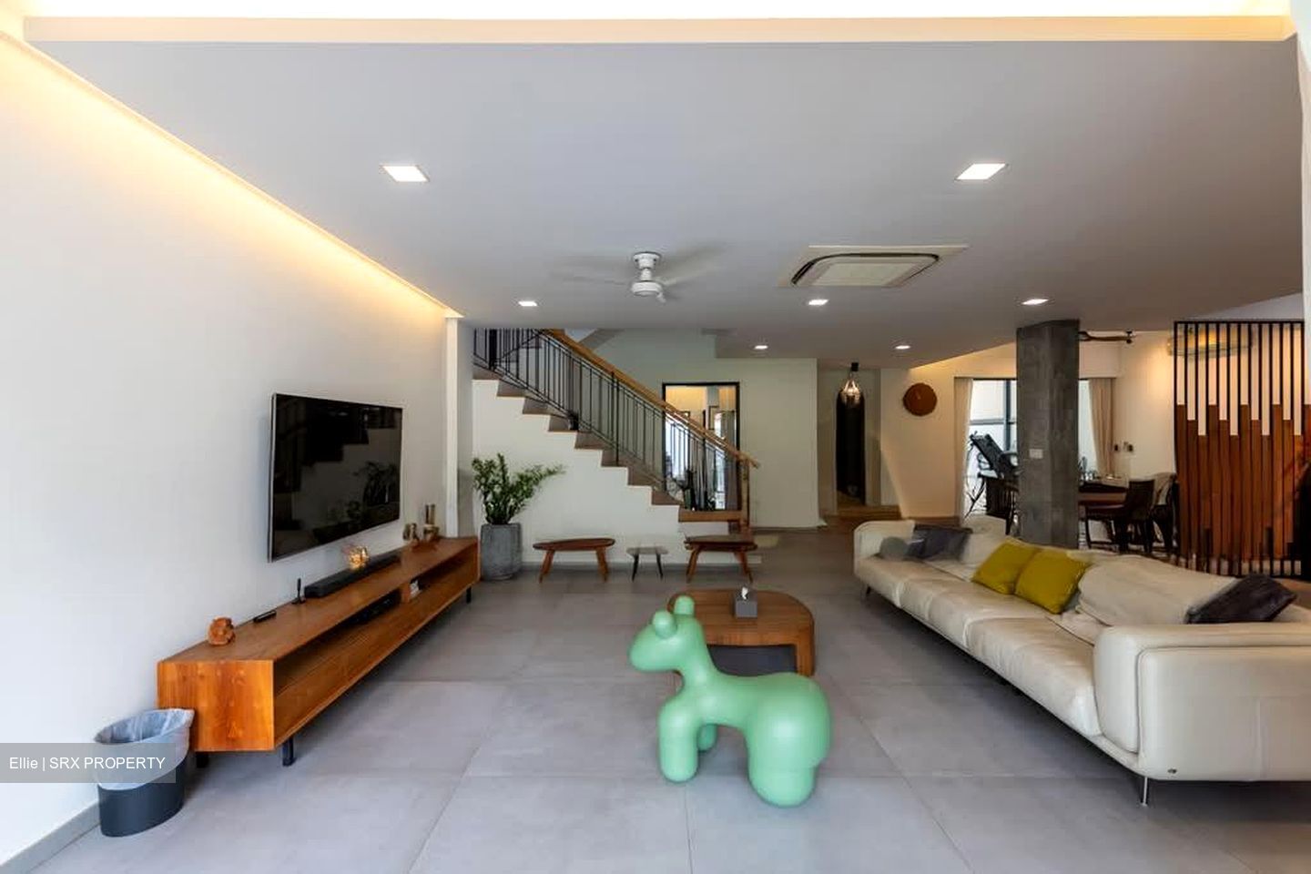 Yio Chu Kang Road (D26), Semi-Detached #594927191
